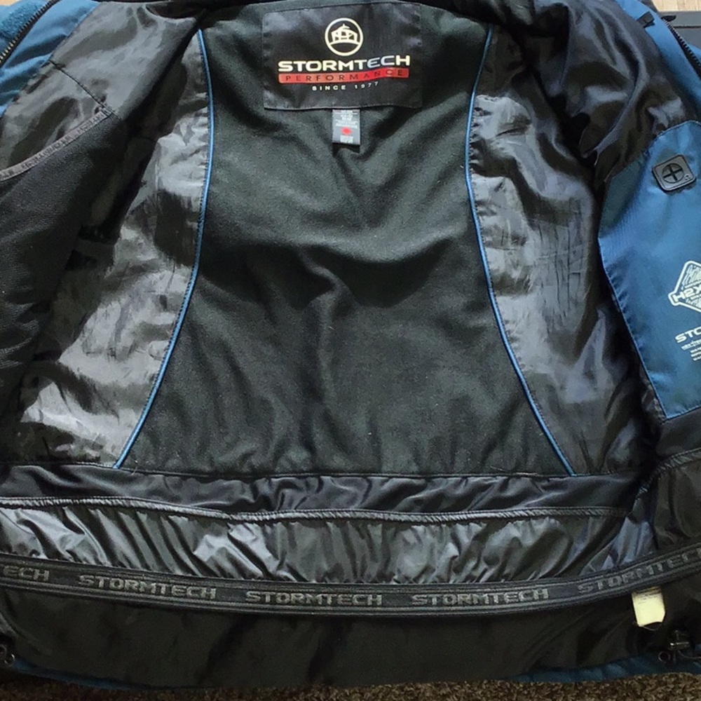 Stormtech Winter Jacket - image 6